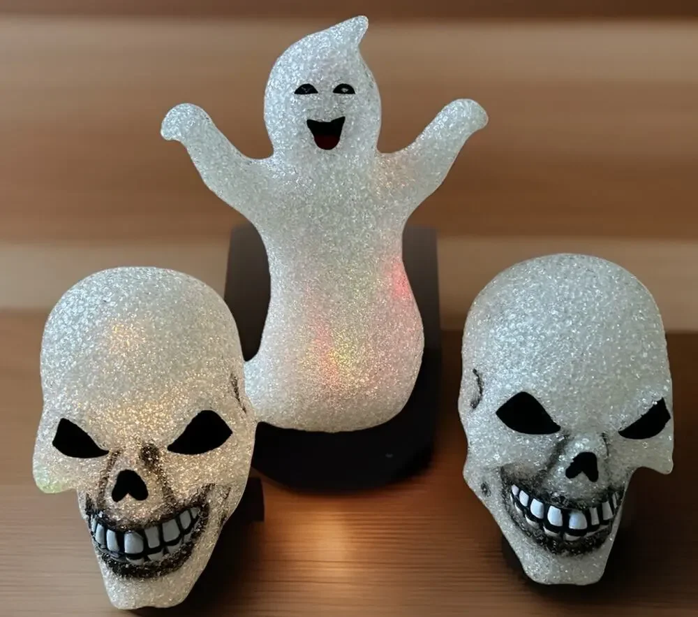 Vtg 90s Halloween Melted Plastic Ghost Skulls Light Up Popcorn Decorations (3)